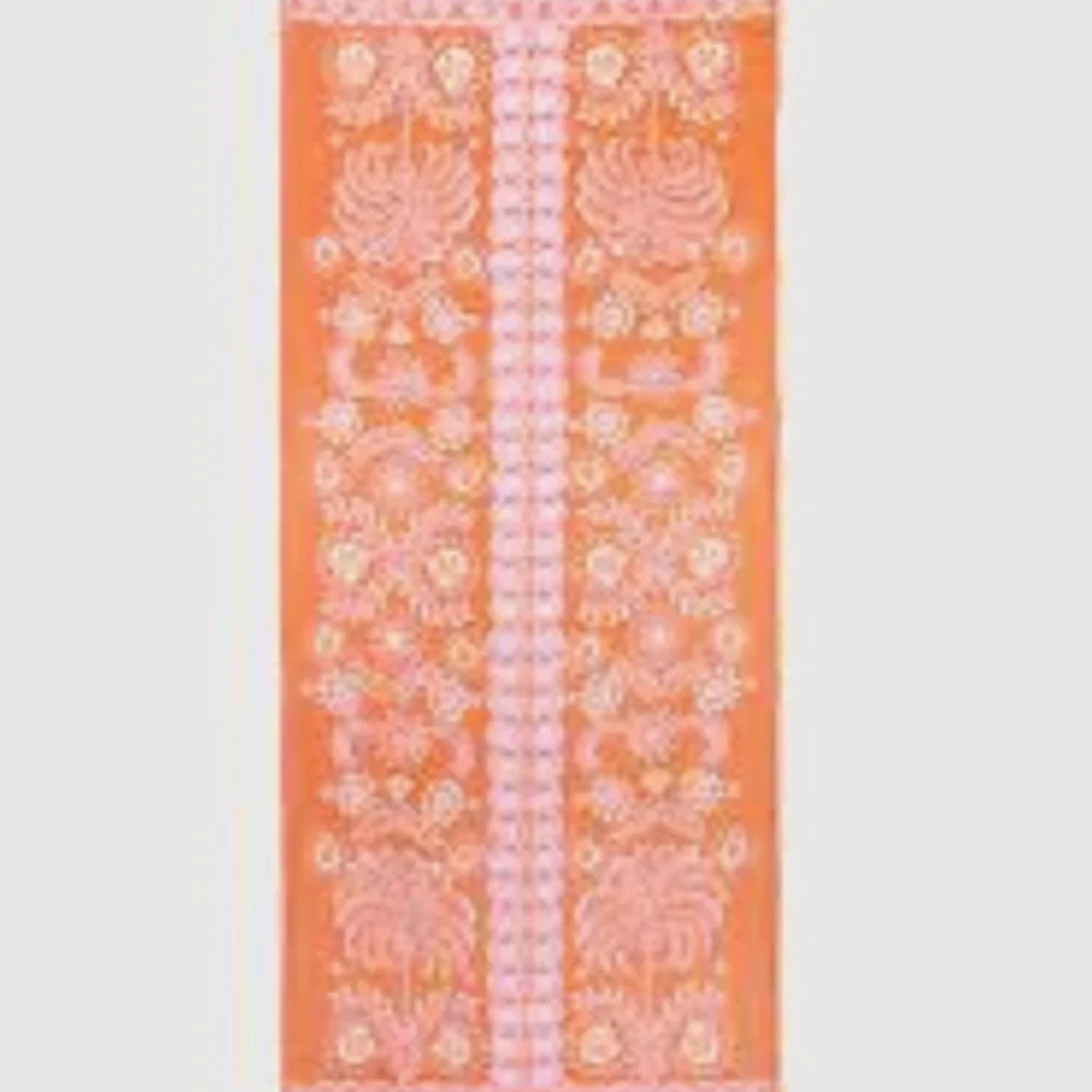 Lilly Pulitzer Beach Lounger Towel. Color: Papaya Breezy Palm